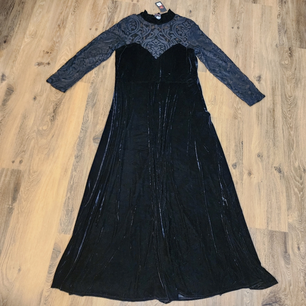 Folter Secret Society Lace & Velvet Long Sleeve Gothic Gown Size 4XL PLUS NWT
